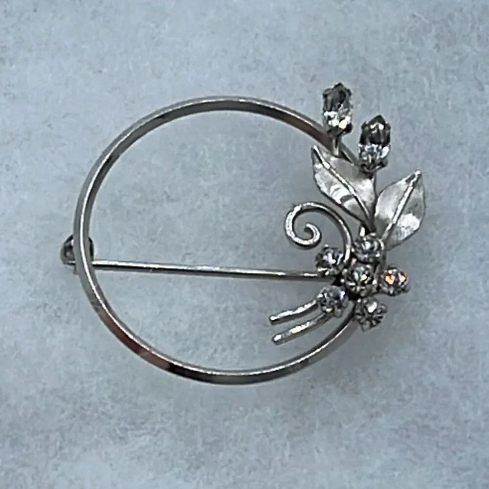 Vintage Sterling silver cut glass rhinestone flower brooch